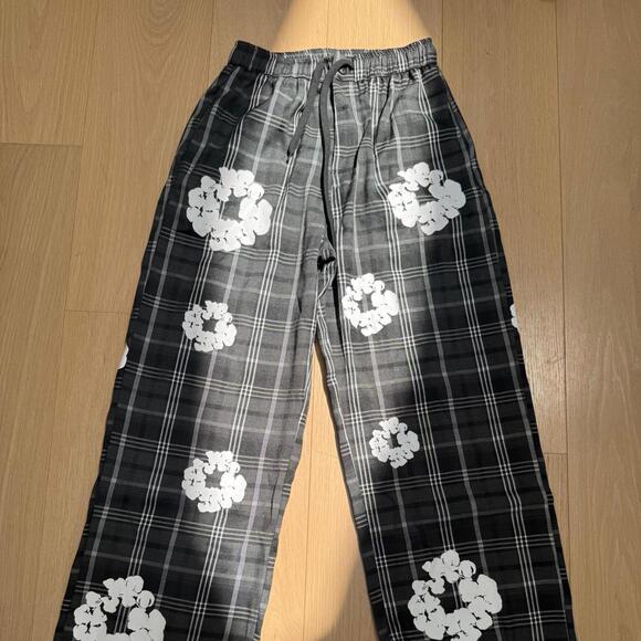 Dover Street Market Grey and black Cotton Wreath Denim Tears floral print pants